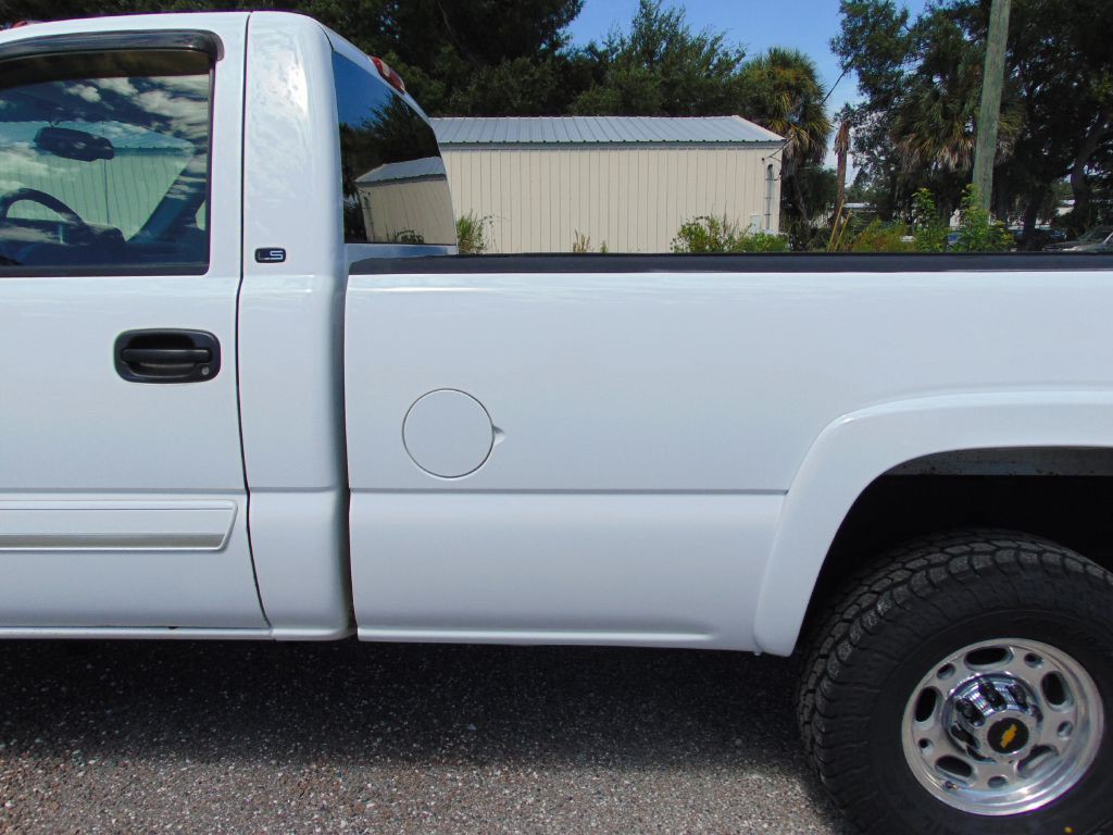2004 Chevrolet Silverado 1500 Image 4