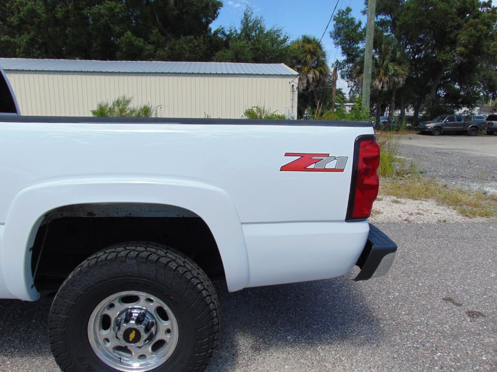 2004 Chevrolet Silverado 1500 Image 5