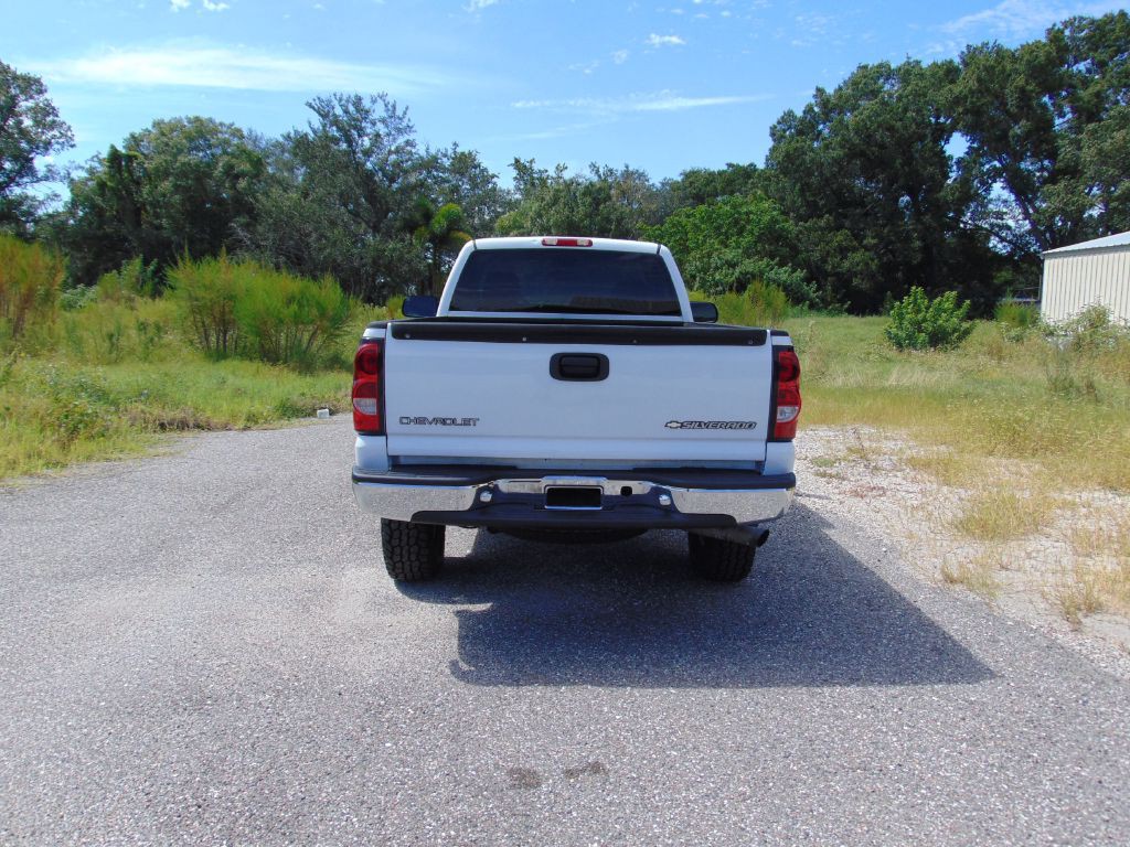 2004 Chevrolet Silverado 1500 Image 22