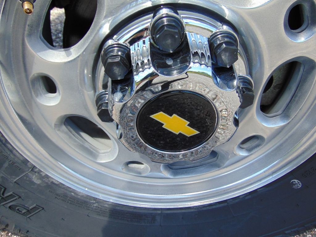 2004 Chevrolet Silverado 1500 Image 26