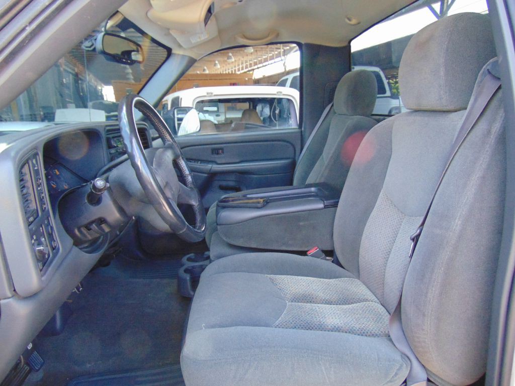2004 Chevrolet Silverado 1500 Image 37