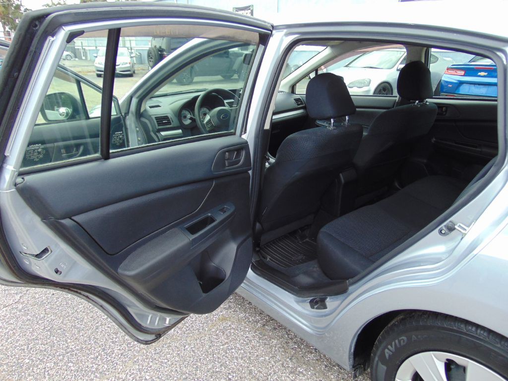 2014 Subaru Impreza Image 16