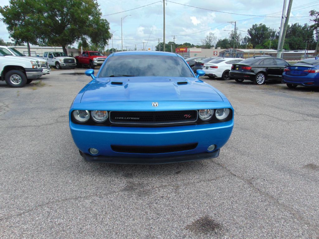 2009 Dodge Challenger Image 2
