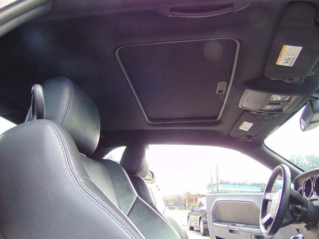 2009 Dodge Challenger Image 22