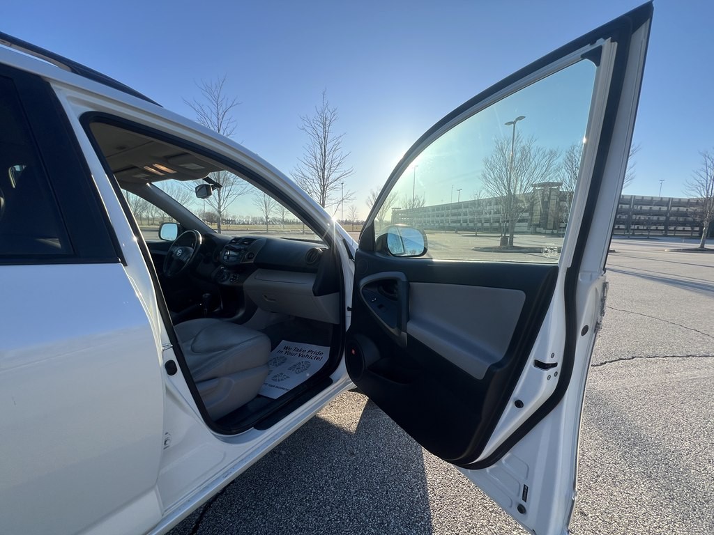 2010 Toyota Rav4 Image 10