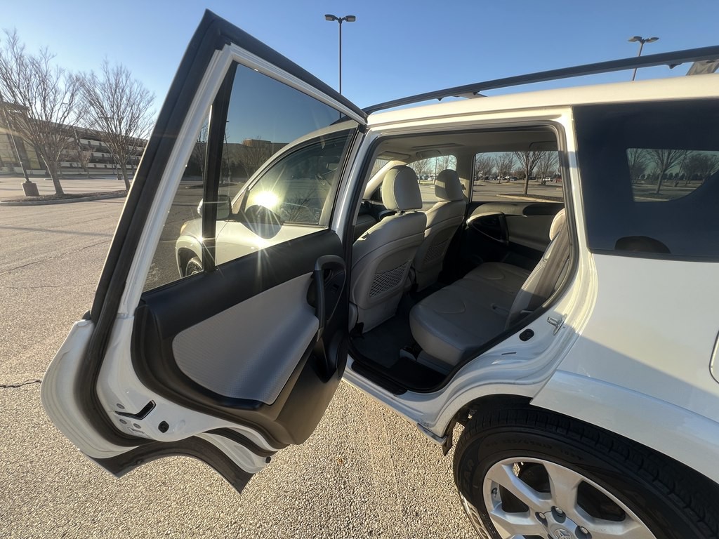 2010 Toyota Rav4 Image 14