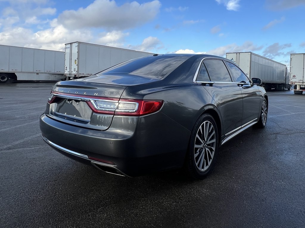 2017 Lincoln Continental Image 5