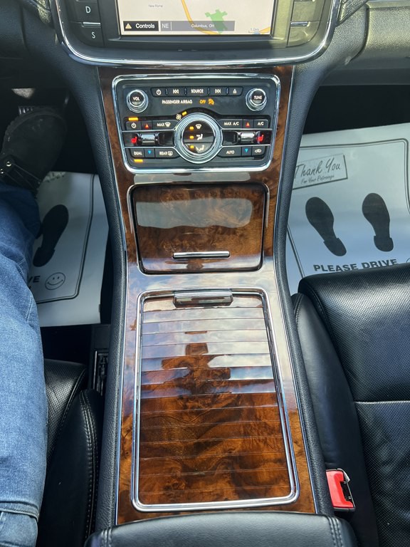 2017 Lincoln Continental Image 19