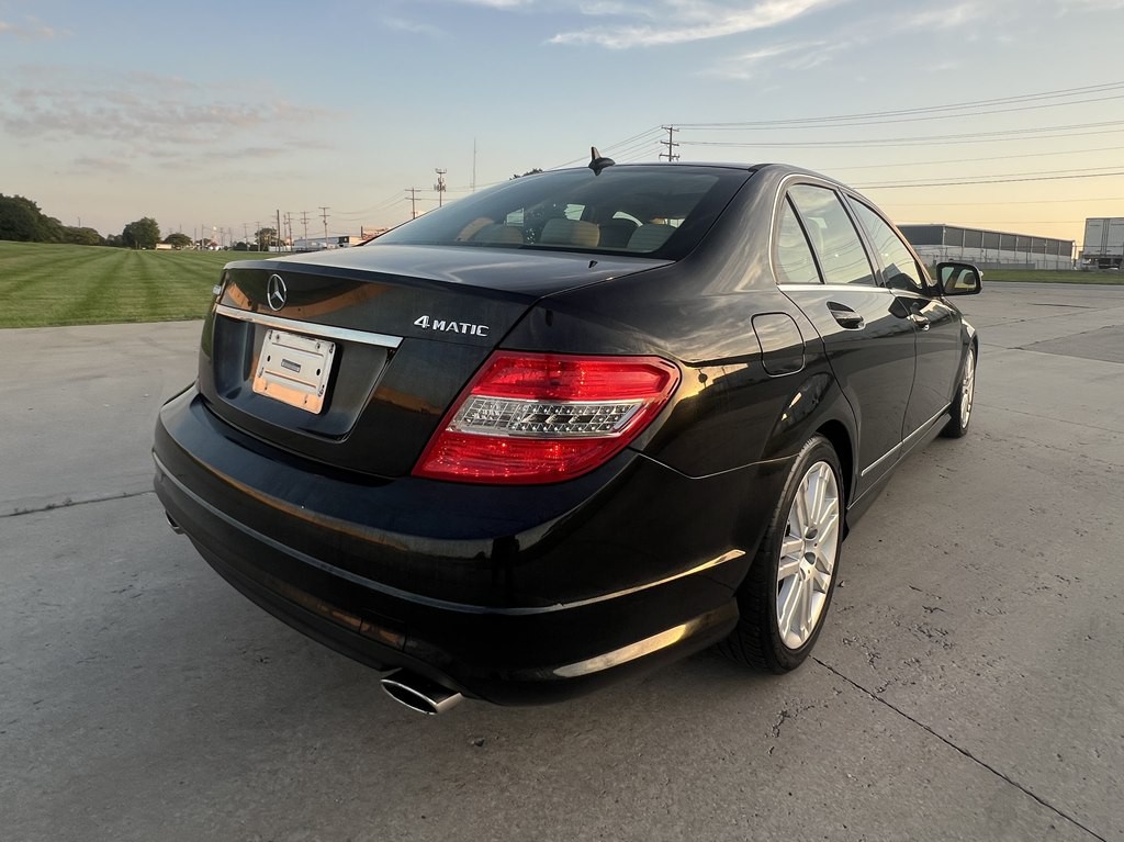2009 Mercedes-Benz C-Class Image 5