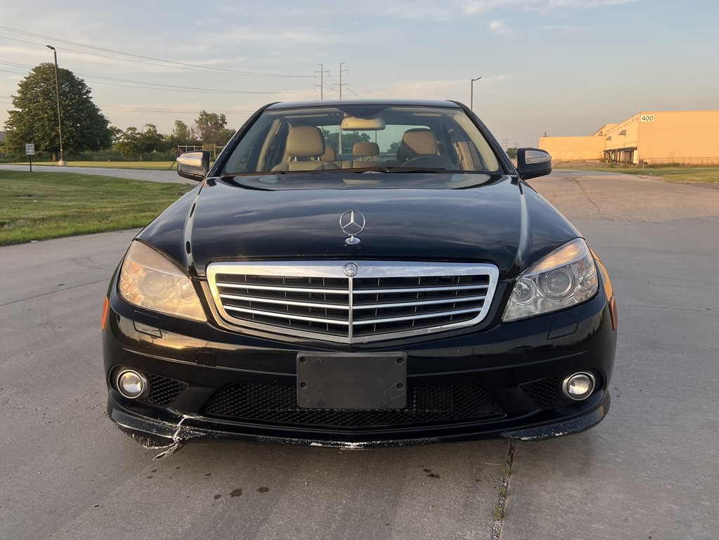 2009 Mercedes-Benz C-Class Image 8
