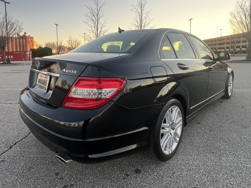 2009 Mercedes-Benz C-Class Image 5