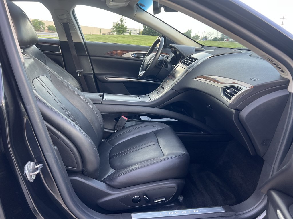 2013 Lincoln MKZ Image 11