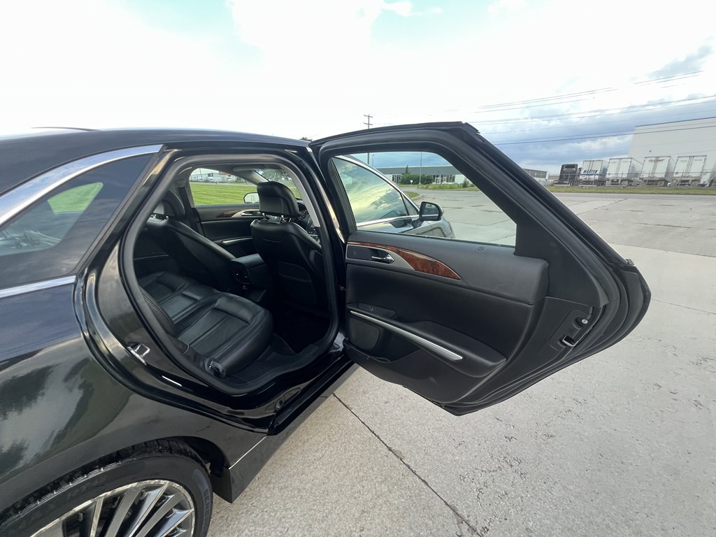 2013 Lincoln MKZ Image 12