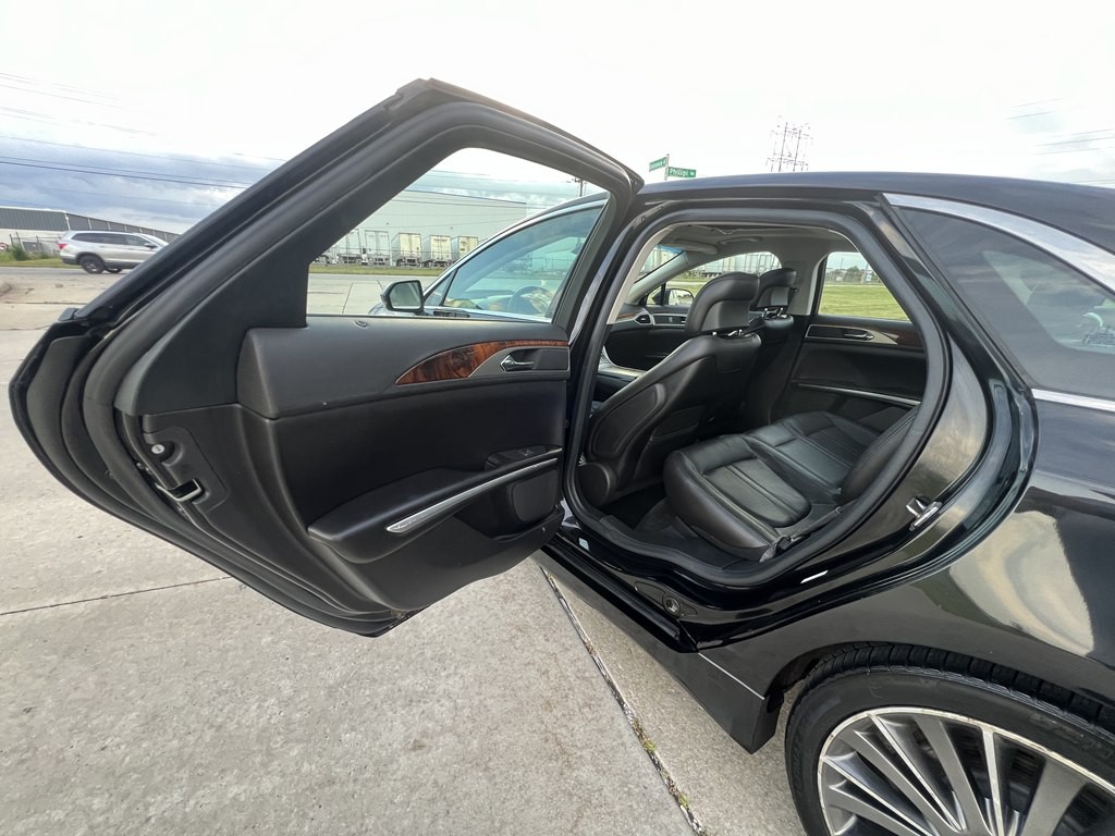 2013 Lincoln MKZ Image 14