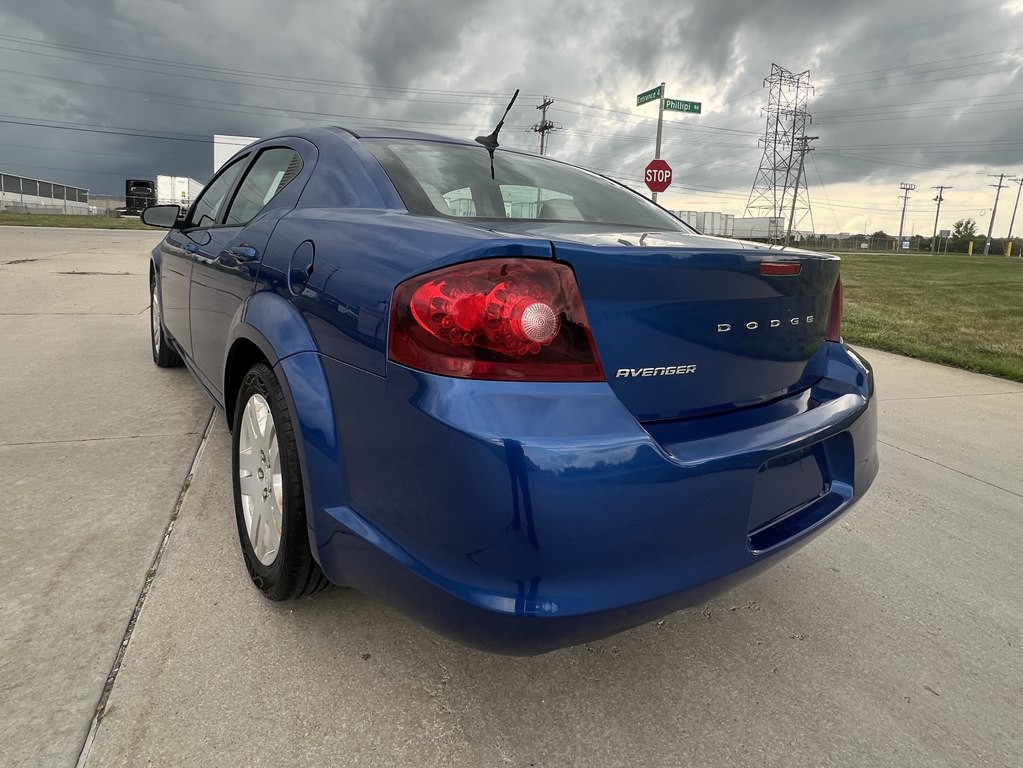 2014 Dodge Avenger Image 3