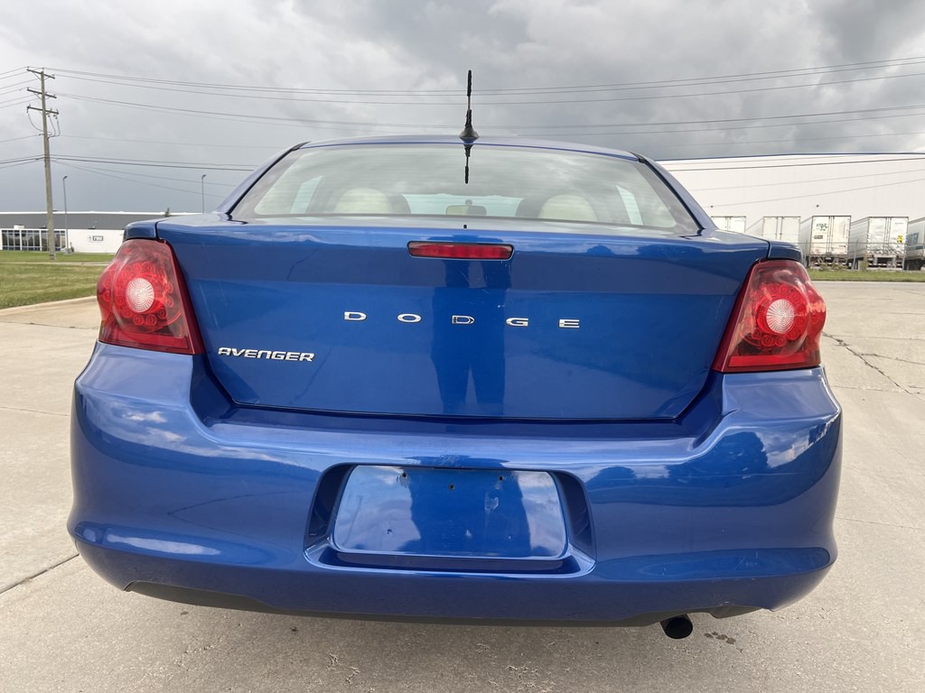 2014 Dodge Avenger Image 4