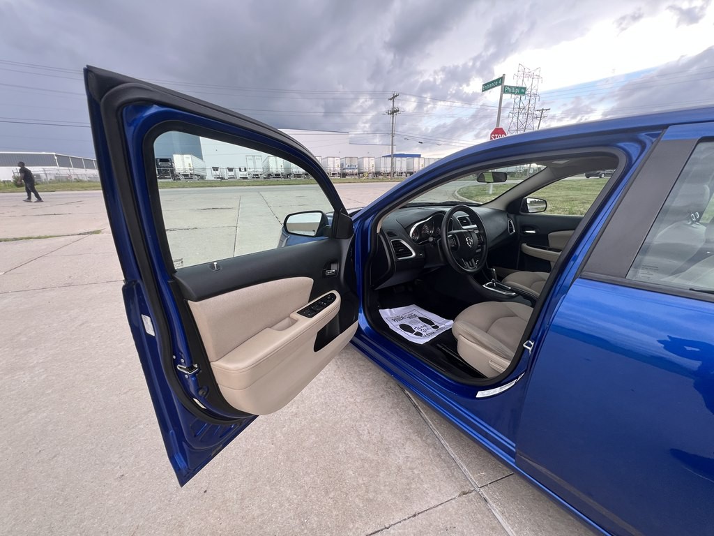 2014 Dodge Avenger Image 16