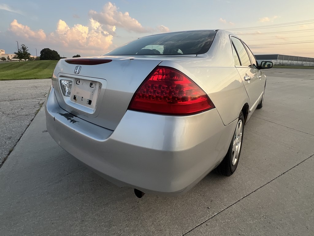 2007 Honda Accord Image 5