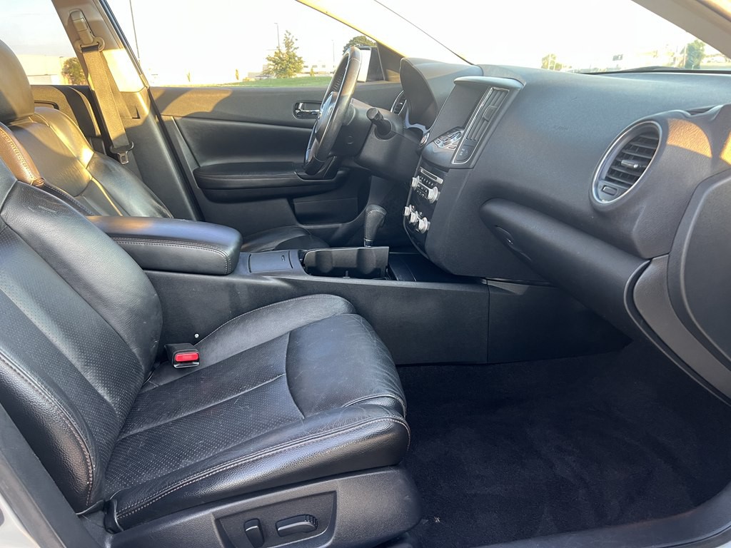 2014 Nissan Maxima Image 11