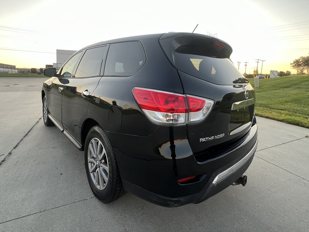 2014 Nissan Pathfinder Image 3