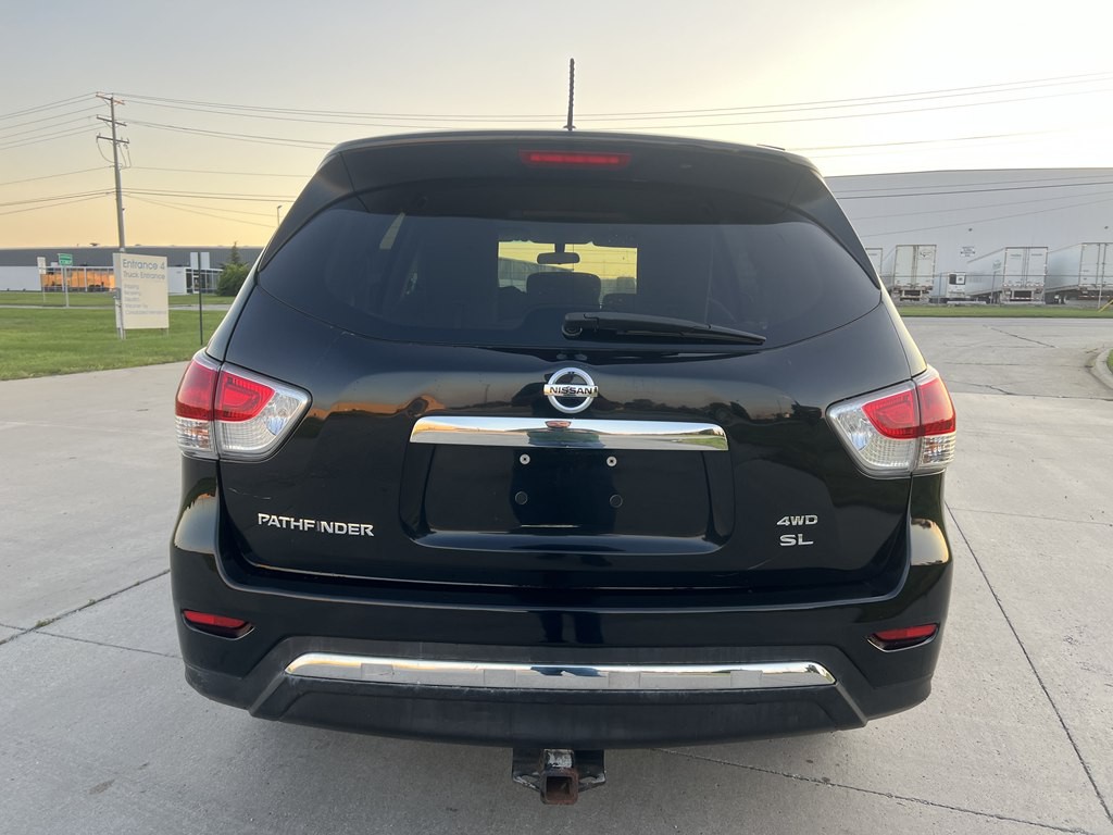 2014 Nissan Pathfinder Image 4