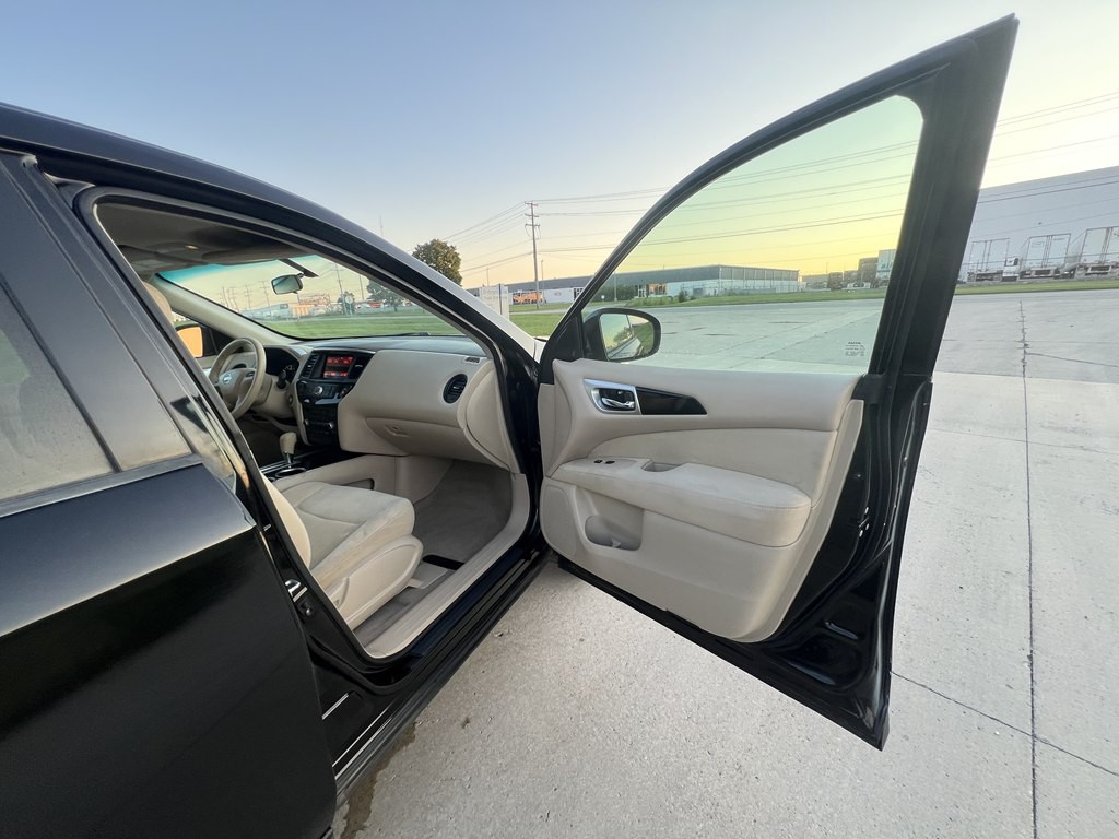 2014 Nissan Pathfinder Image 10