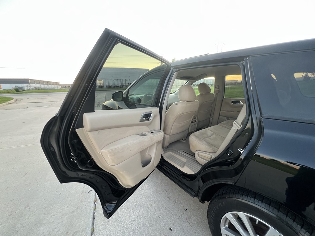 2014 Nissan Pathfinder Image 15