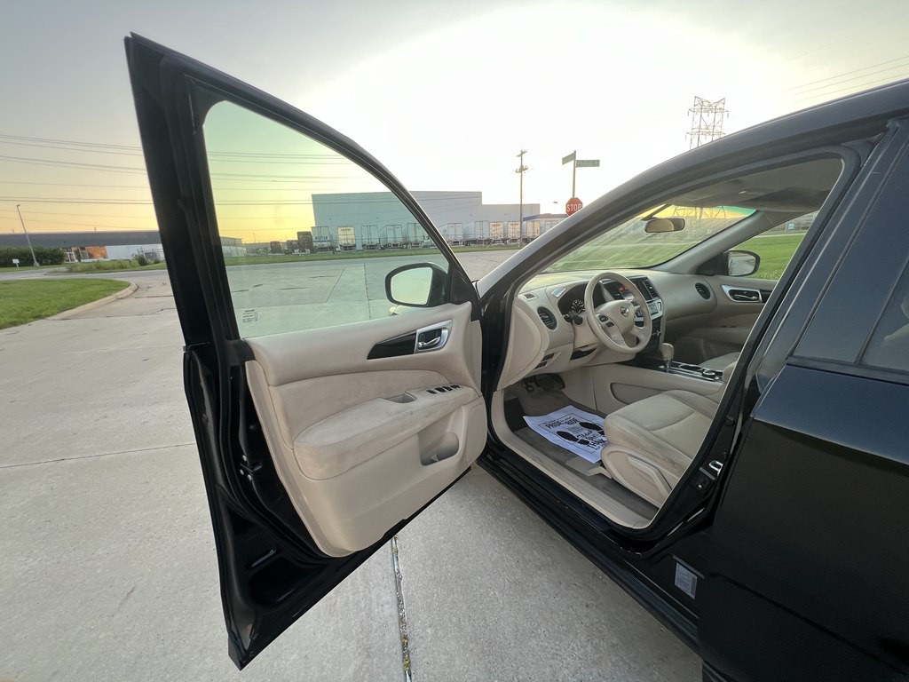 2014 Nissan Pathfinder Image 18