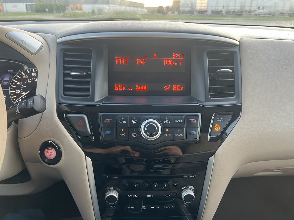2014 Nissan Pathfinder Image 20