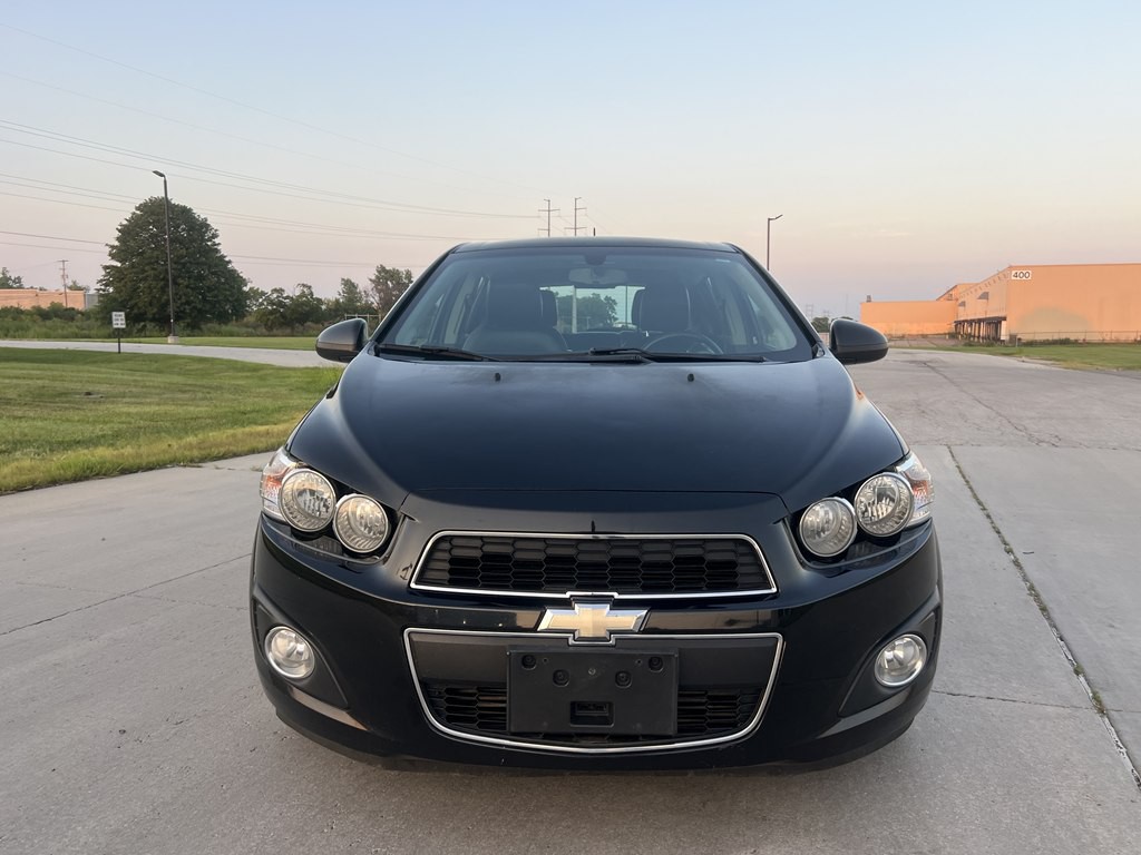 2016 Chevrolet Sonic Image 8