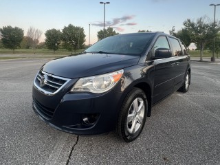 Image for 2009 Volkswagen Routan SE ID: 6796504