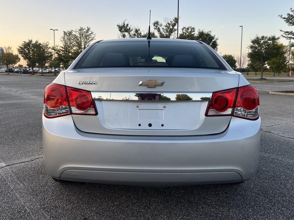 2012 Chevrolet Cruze Image 4