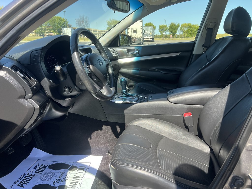 2013 INFINITI G37 Image 17