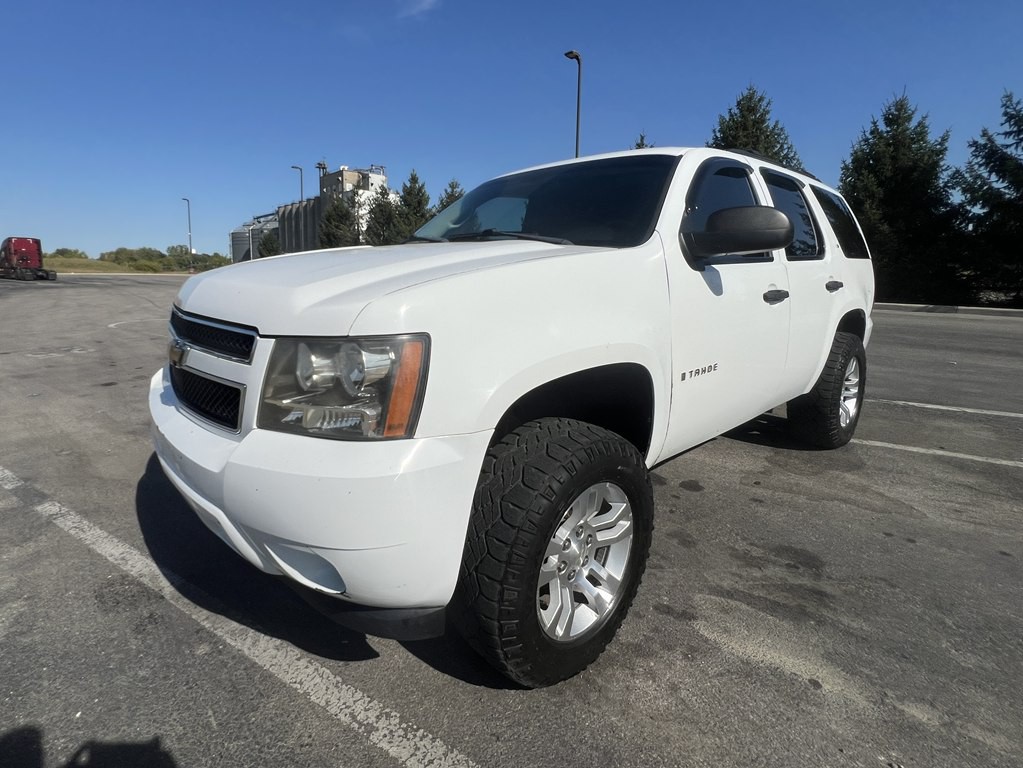 2008 Chevrolet Tahoe Image 1