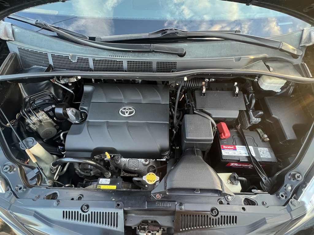 2011 Toyota Sienna Image 9