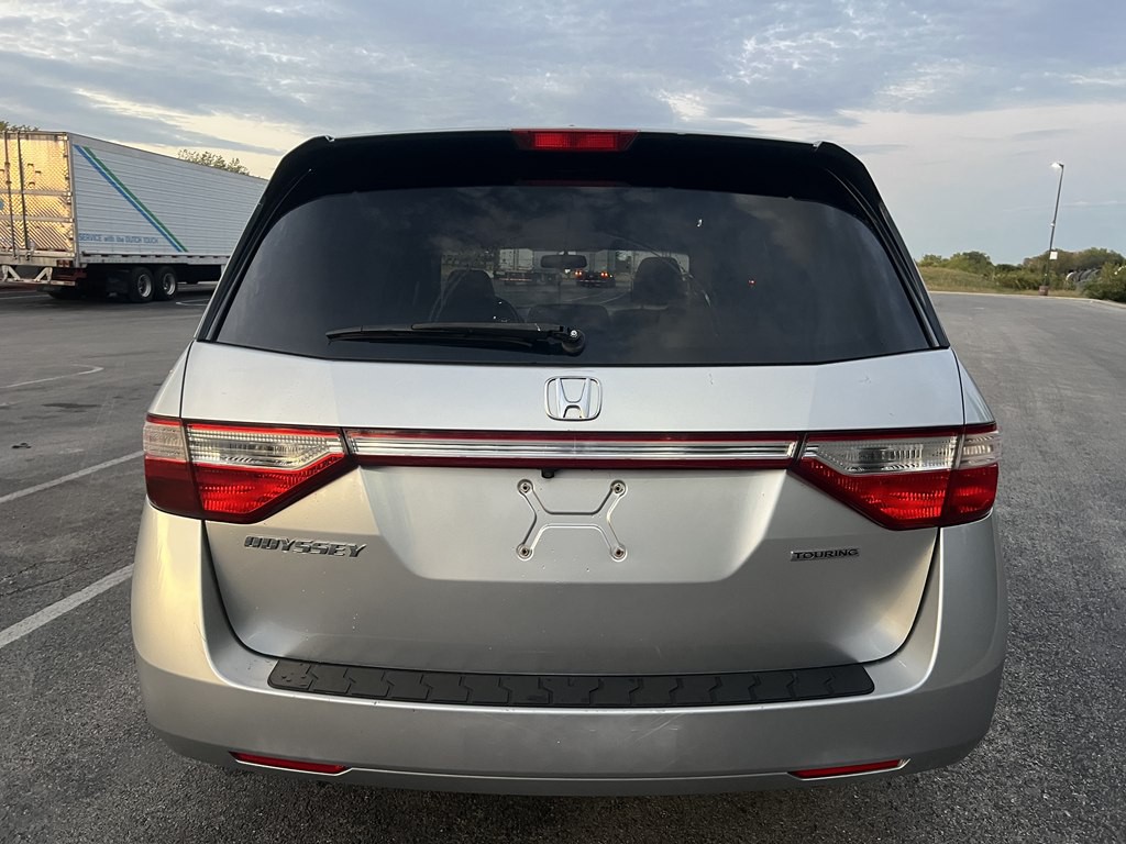 2012 Honda Odyssey Image 4