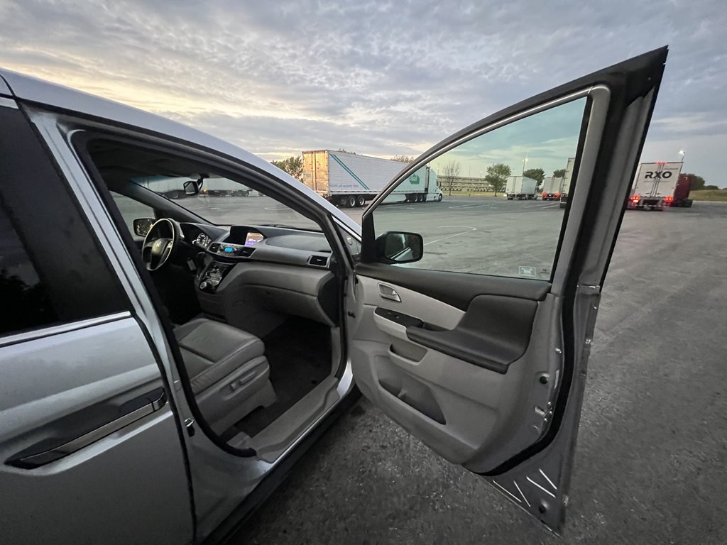 2012 Honda Odyssey Image 10