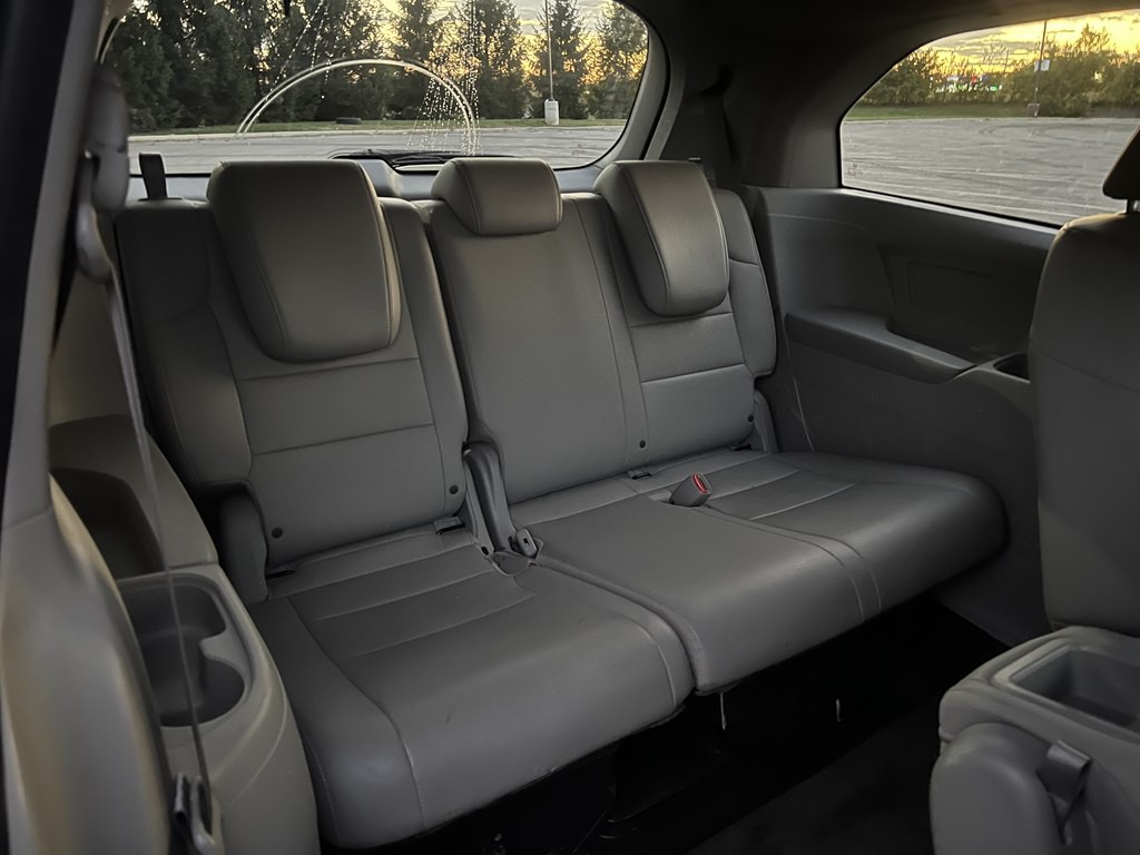 2012 Honda Odyssey Image 13