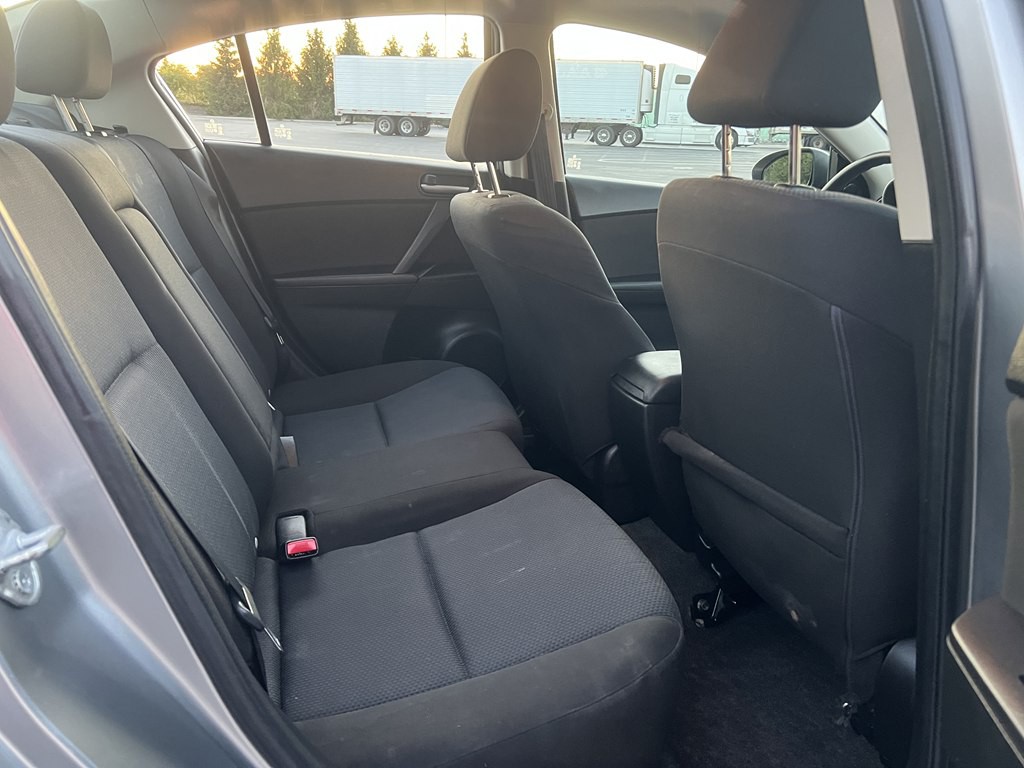 2010 Mazda Mazda3 Image 13