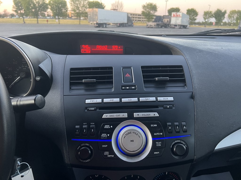 2010 Mazda Mazda3 Image 18
