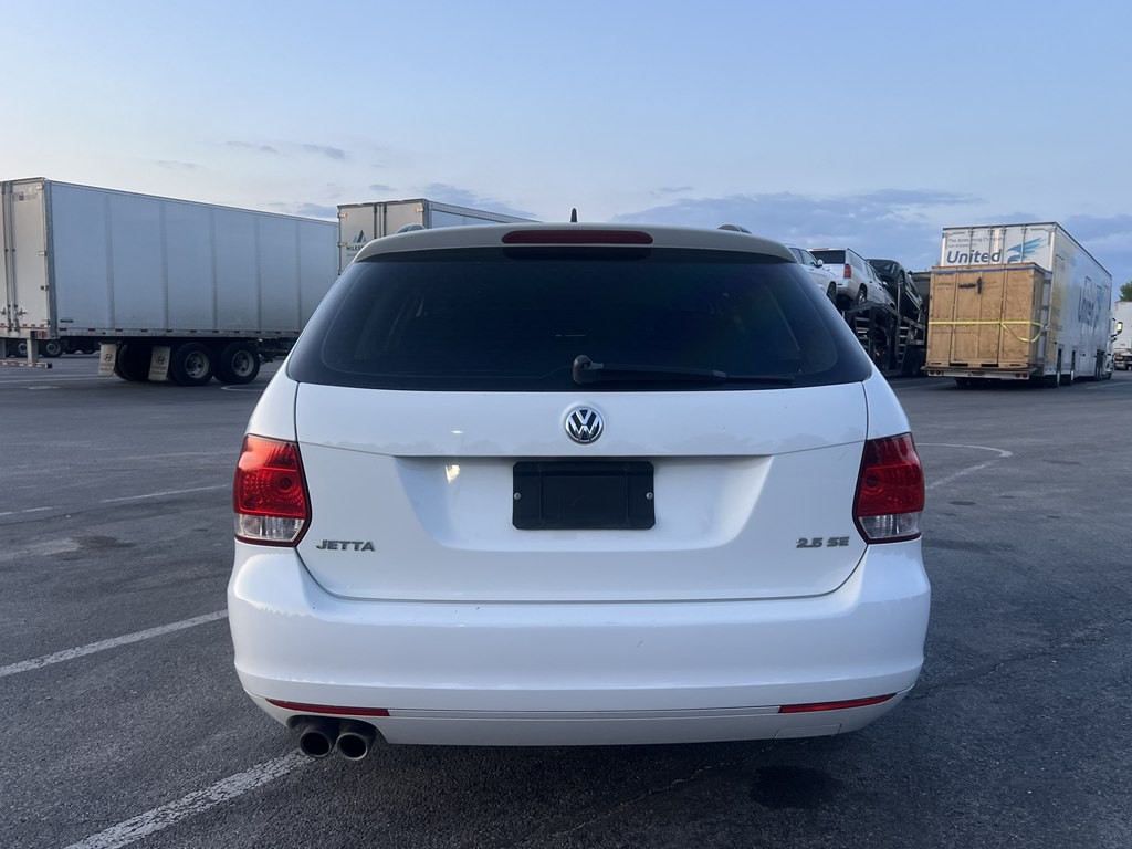 2012 Volkswagen Jetta Image 4