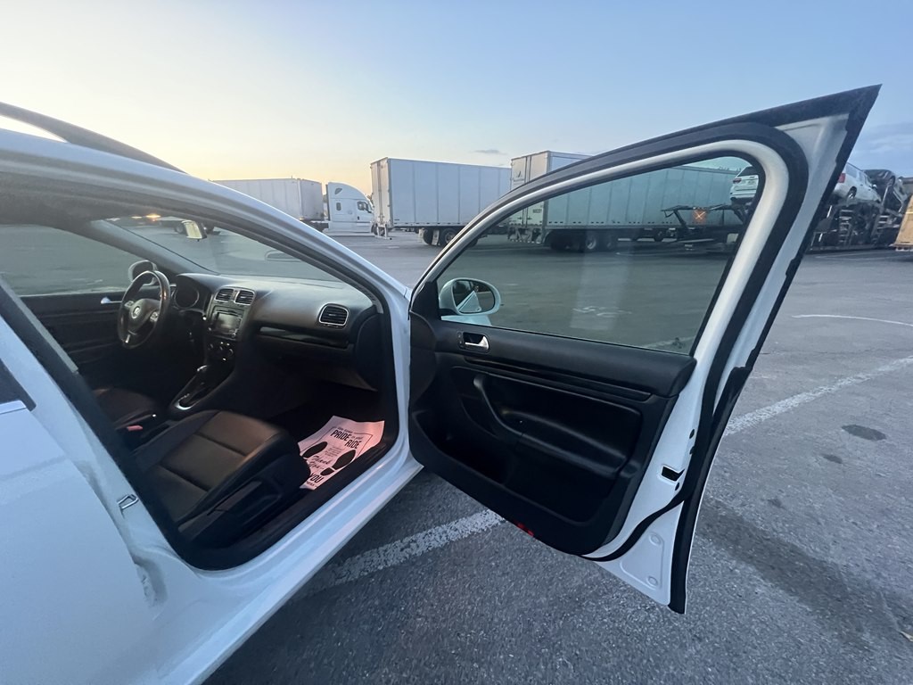 2012 Volkswagen Jetta Image 10