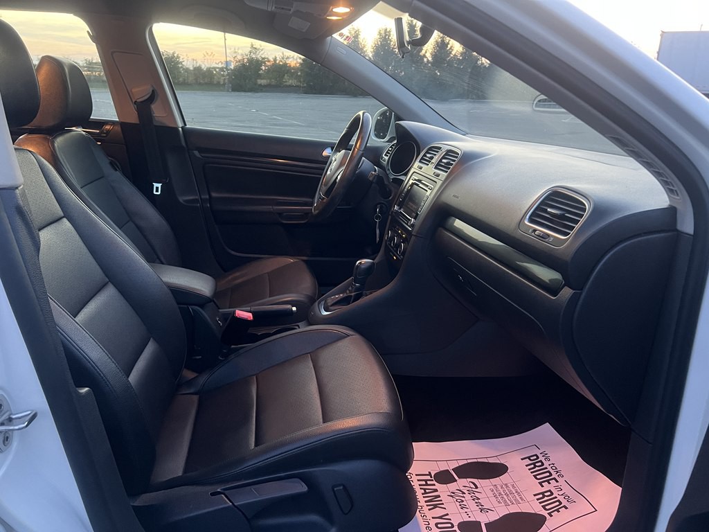 2012 Volkswagen Jetta Image 11