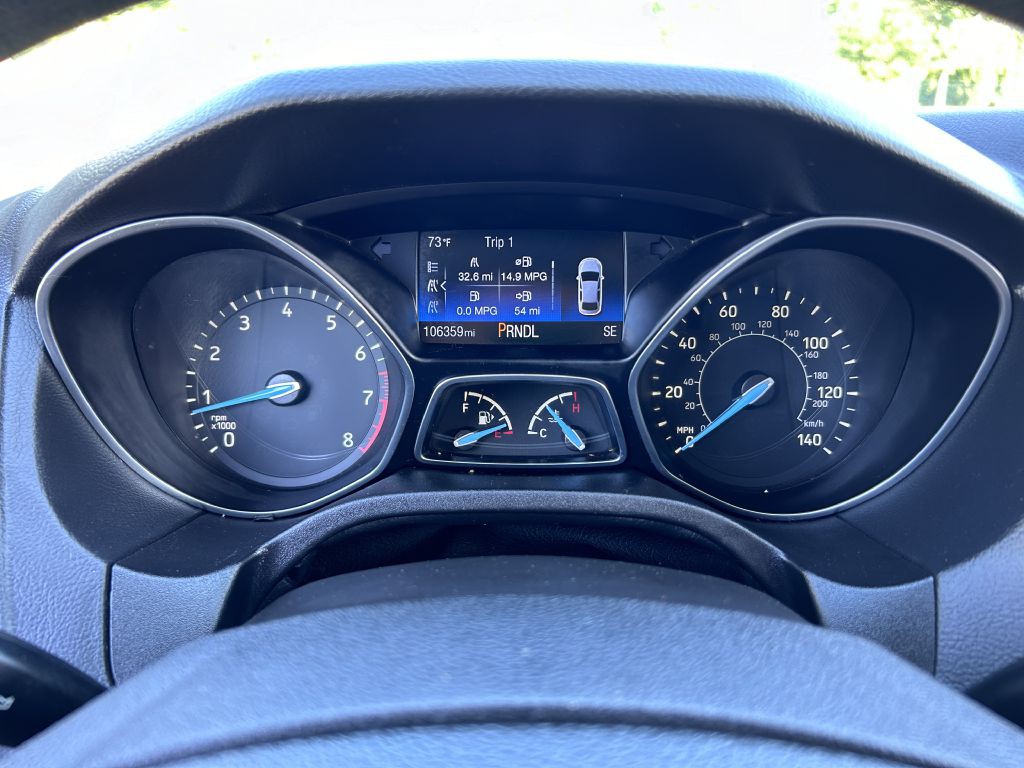 2016 Ford Focus Image 18