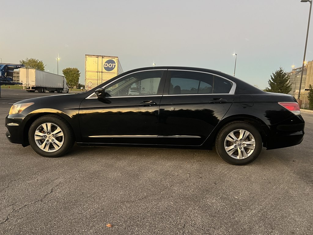 2012 Honda Accord Image 2