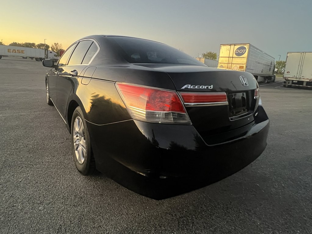 2012 Honda Accord Image 3