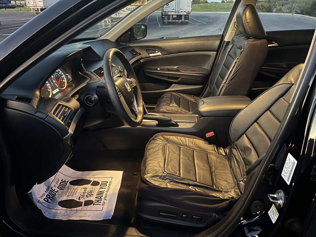 2012 Honda Accord Image 17