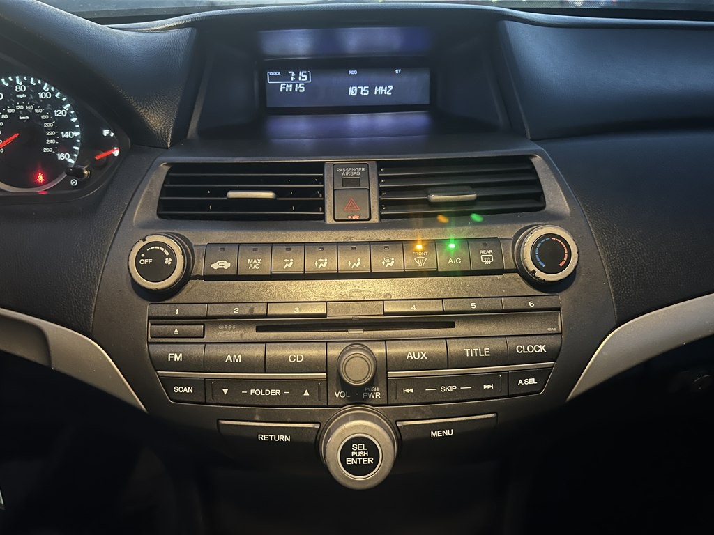 2012 Honda Accord Image 19