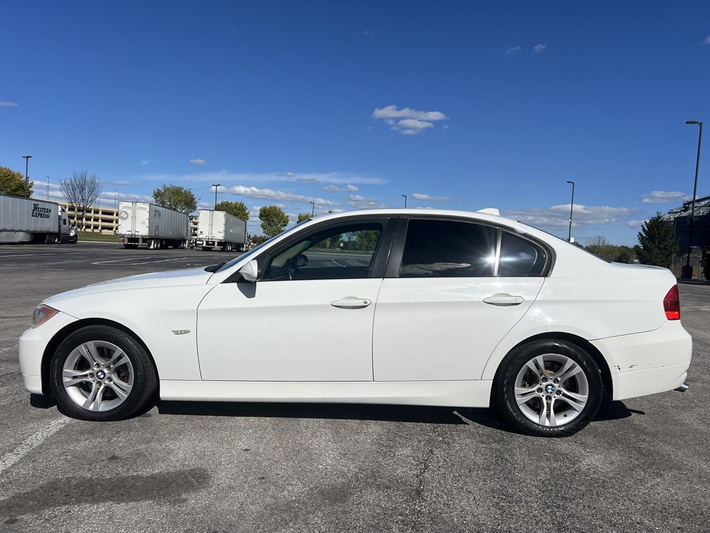 2008 BMW 3 Series Image 2
