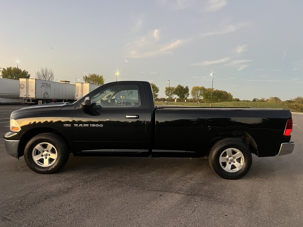 2011 Dodge Ram 1500 Image 2